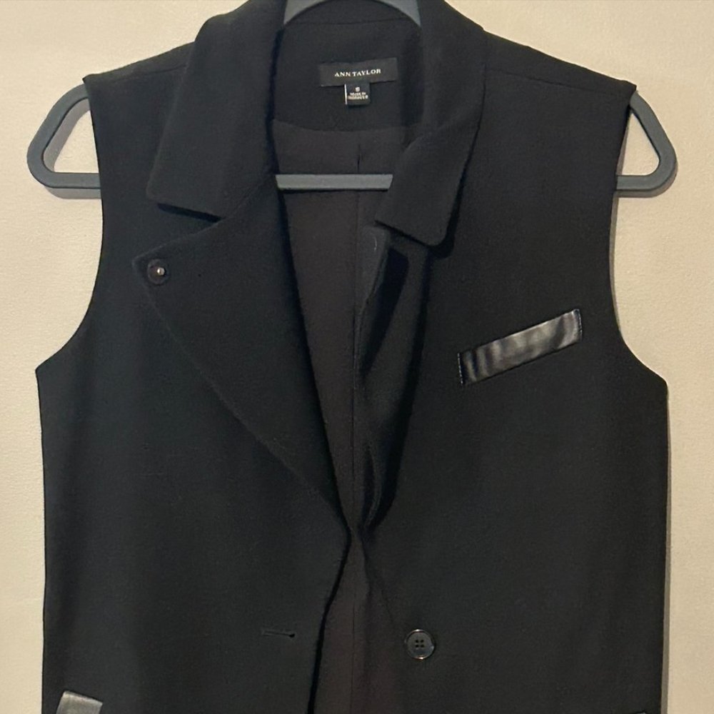 ANN TAYLOR - Size Small - Blazer - Long